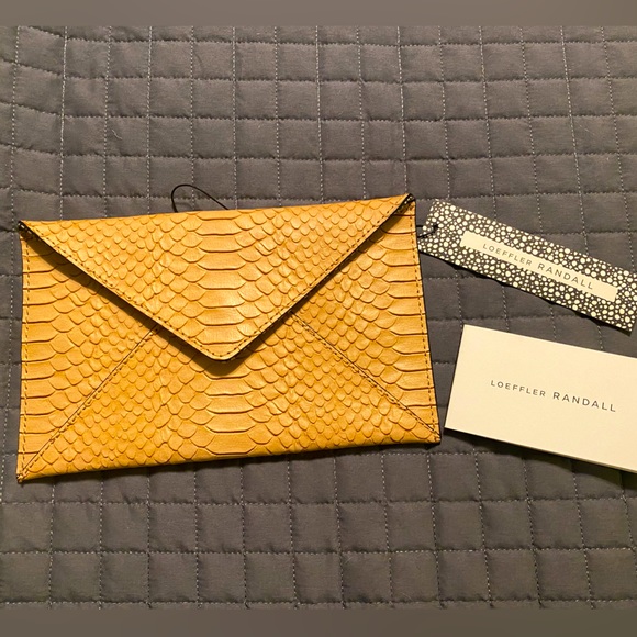 NWT Loeffler Randall Python Envelope Clutch - Nude - Picture 6 of 9